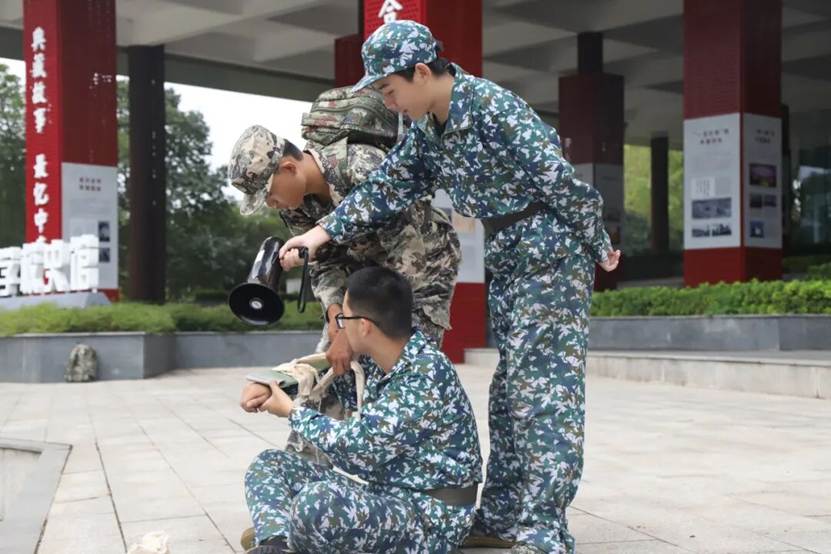 //mmbiz.qpic.cn/sz_mmbiz_jpg/JP83zoGJcVzqibOiaVibzlkadicEB3SzQZkSddbUYGWAjPcltB4QOVAicaHjdOVhuq4PjZnGicxbnyou9s0kKzrK6gyA/640?wx_fmt=jpeg&from=appmsg