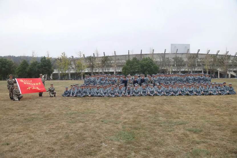 //mmbiz.qpic.cn/sz_mmbiz_jpg/JP83zoGJcVzqibOiaVibzlkadicEB3SzQZkSA3ypUibbPSMCnc6Entterp7JtRPDbueqPnI18PG9SBszCCgPo0BphNA/640?wx_fmt=jpeg&from=appmsg