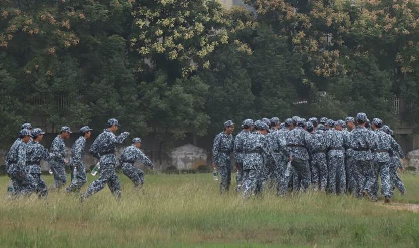 //mmbiz.qpic.cn/sz_mmbiz_jpg/JP83zoGJcVzqibOiaVibzlkadicEB3SzQZkSsGWmX9kYrHicSzbg4g4xVedmG7tK8uHcUMiaY7hThyZSVHQ5XBIaCGXg/640?wx_fmt=jpeg&from=appmsg